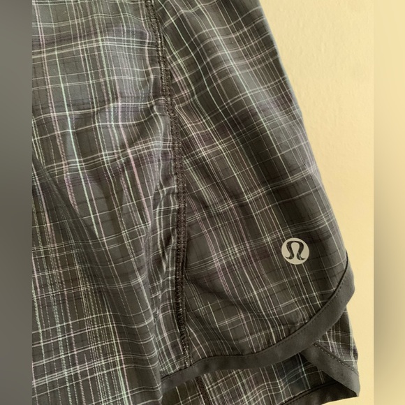 lululemon Hot High-Rise Lined Short - Picture 2 of 9